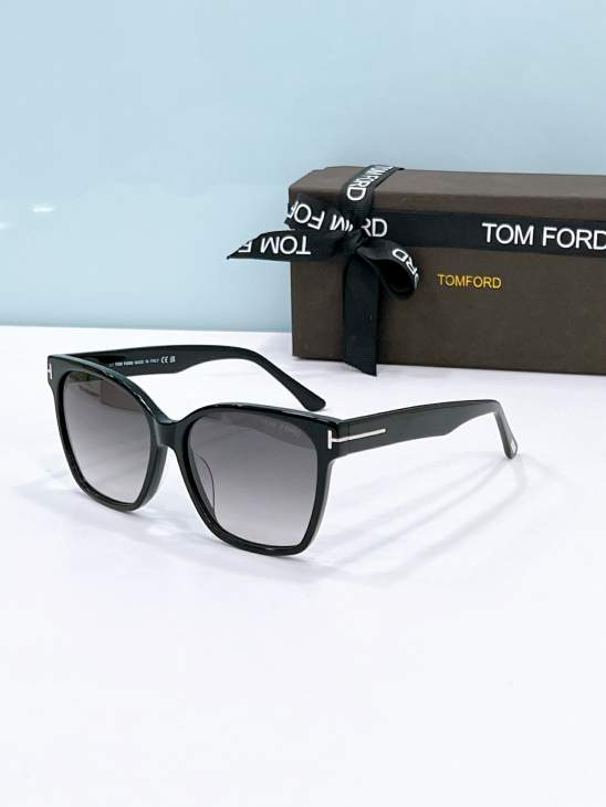 Picture of Tom Ford Sunglasses _SKUfw79566666fw